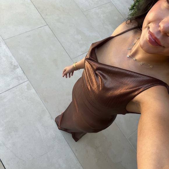 Club L London shimmer maxi dress with cut cowl front. - Picture 3 of 6